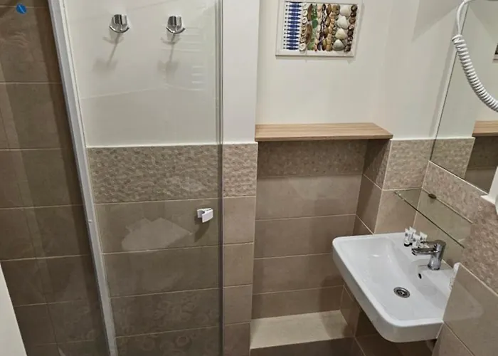 Nileja Πανσιόν