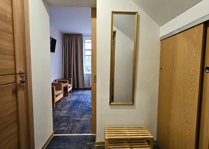 Nileja Svečių namai 3*